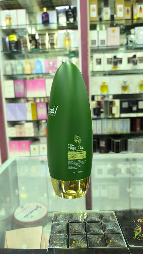 شامپو روغن درخت چای Max7 Green مخصوص موهای چرب 500 میلیلیتر
